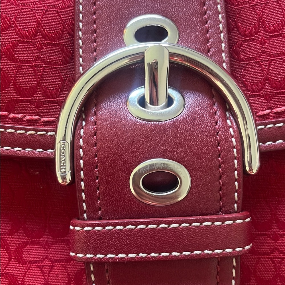 Coach Crimson Signature Canvas and Leather Shoulder Bag - Picture 3 of 7